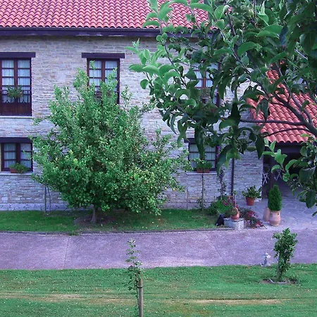 Rural Casona De 3* Cefontes