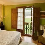 Rural Casona De Cefontes 3* גיחון
