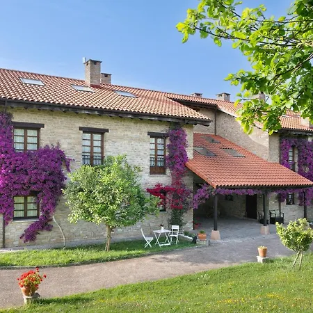 Rural Casona De 3*