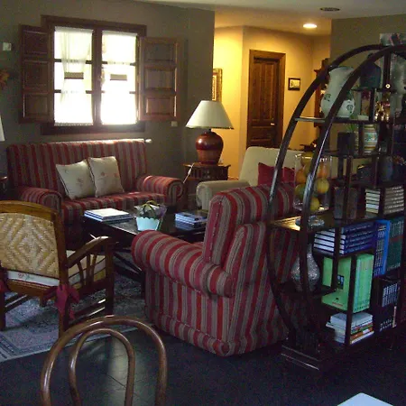 Rural Casona De Hotel 3*