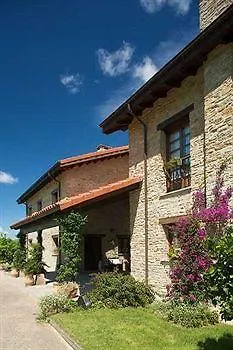 Rural Casona De Cefontes 3*