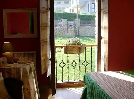 Rural Casona De Cefontes Hotel