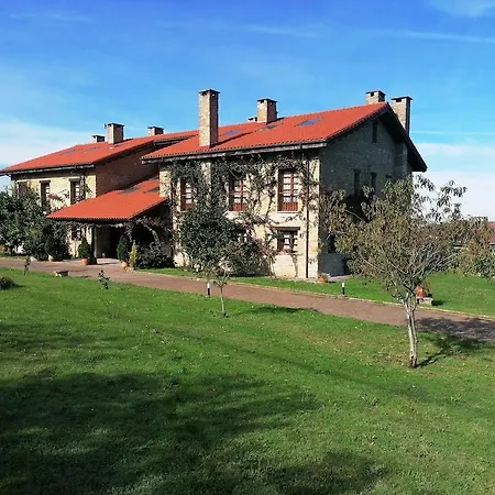 Rural Casona De 3* Cefontes
