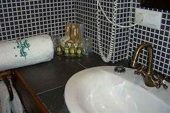 Rural Casona De Cefontes מלון 3*